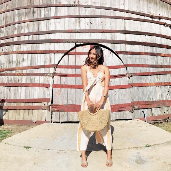 Meet your Posher, Karla - Picture 2 of 3